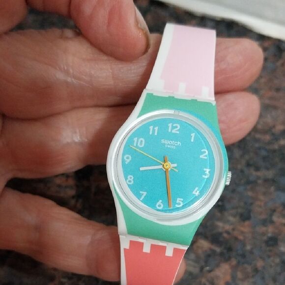 Swatch Colorful Wearable Watch....NEEDS BATTERY. - Picture 1 of 4